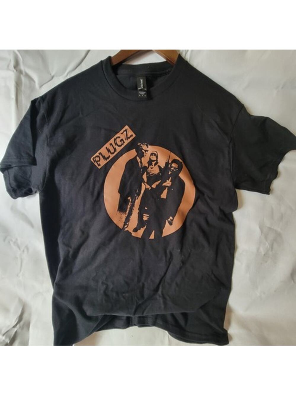 th Plugz  band t shirt  medium black